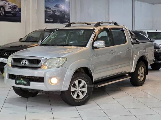 TOYOTA HILUX 2.7 SR 4X2 CD 16V GASOLINA 4P MANUAL TOYOTA HILUX 2.7 SR 4X2 CD 16V GASOLINA 4P MANUAL